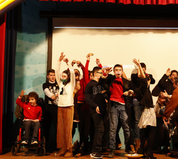 Representación de "La selva sonora", a cargo de los niños participantes en el proyecto