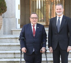 Su Majestad el Rey junto al Presidente de la República de Guatemala, Alejandro Giammattei,