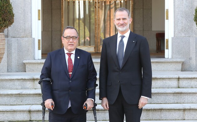 Su Majestad el Rey junto al Presidente de la República de Guatemala, Alejandro Giammattei,