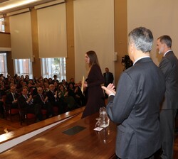 Entrega de los Despachos de Secretario de Embajada a la LXXIV promoción de la Carrera Diplomática, presidida por Su Majestad el Rey