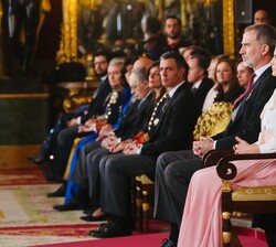 Sus Majestades los Reyes durante el discurso de monseñor Bernardito Cleopas Auza, nuncio de Su Santidad