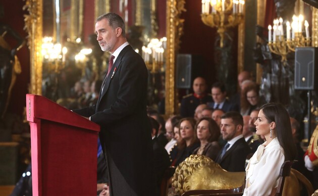 Don Felipe, acompañado de Su Majestad la Reina, se dirige al Cuerpo Diplomático acreditado en España