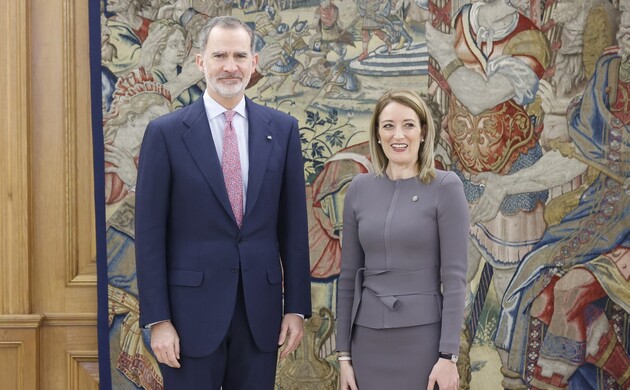 Don Felipe y la Sra. Roberta Metsola