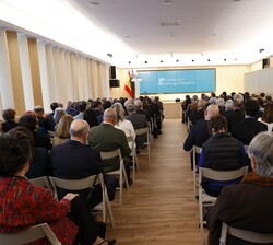 Ponencia “100 años de la historia de España. Centenario de la Revista Occidente”, a cargo de Juan Pablo Fusi, vicepresidente primero de la