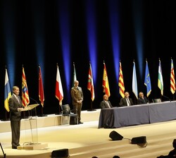 Vista general de la mesa presidencial del Centro de Convenciones Internacionales de Barcelona (CCIB) durante la intervención de Don Felipe