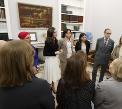 Su Majestad la Reina durante su encuentro con los miembros de las asociaciones de pacientes asistenciales