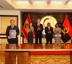 Firma de los Memorandos de Entendimiento