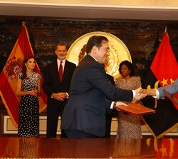 Firma de los Memorandos de Entendimiento