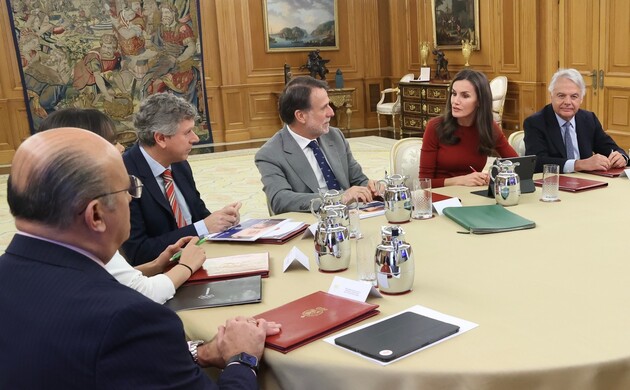 La Reina durante el desarrollo de la audiencia