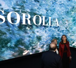 Visita de Don Felipe y Doña Letizia a la exposición “Sorolla a través de la luz”
