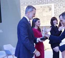 El Rey hace entrega del Premio Nacional de Investigación Alejandro Malaspina, en el área de ciencias y tecnologías de los recursos naturales a Fernand