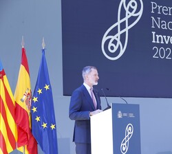 Don Felipe dirige unas palabras tras la entrega de los Premios Nacionales de Investigación