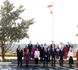 Su Majestad el Rey con la XXII promoción del Cuerpo Superior de Interventores y Auditores del Estado