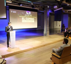Su Majestad la Reina durante la intervención del presidente de Telefónica y de la Fundación Telefónica, José María Álvarez-Pallete