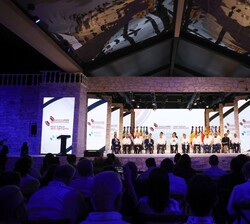 Vista general del escenario durante el acto inaugural de la XXVIII Cumbre Iberoamericana de Jefes de Estado y de Gobierno