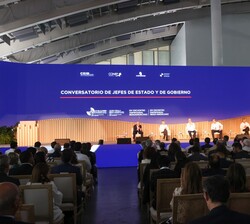 Vista general del auditorio durante el conversatorio entre los Jefes de Estado