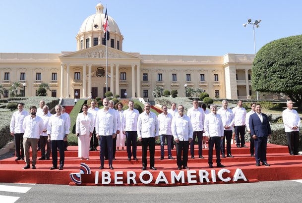 Su Majestad el Rey junto a los Jefes de Estado y de Gobierno en el Palacio Nacional