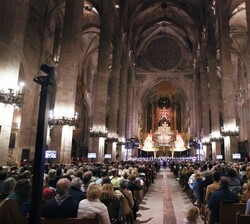 Vista general de la Catedral de Palma durante el concierto