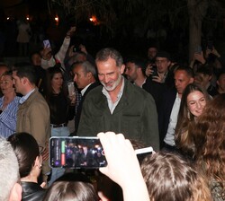 Su Majestad el Rey y Su Alteza Real la Infanta Doña Sofía a su llegada a Chinchón