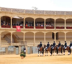 Desarrollo de la exhibición de la Escuela de Equitación de la Real Maestranza de Ronda