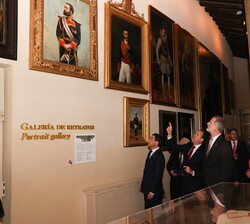 Recorrido de Don Felipe por el Museo de la Real Maestranza de Ronda