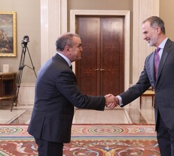 Su Majestad el Rey recibe el saludo del Presidente del Consejo Superior de Deportes, José Manuel Franco Pardo