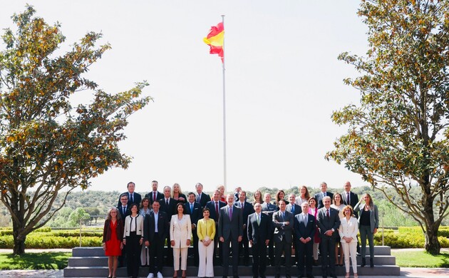 Su Majestad el Rey junto a la representación de las Cámaras de Comercio Europeas en España que asistieron a la audiencia