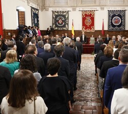 Vista general durante la interpretación del Himno Nacional