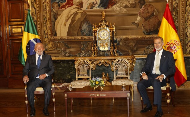 Su Majestad el Rey y el presidente de la República Federativa de Brasil, Lula da Silva durante su encuentro en el Palacio Real de Madrid