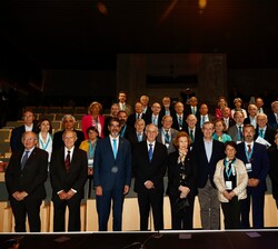 Su Majestad la Reina Doña Sofía con los representantes de los Bancos de Alimentos