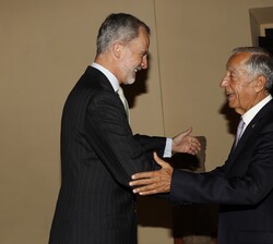 Su Majestad el Rey recibe el saludo del Presidente de la República Portuguesa, Marcelo Rebelo de Sousa