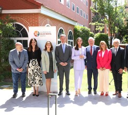 La Reina junto a los asistentes al “XXII Congreso SALUD MENTAL ESPAÑA”