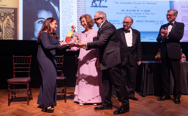 Su Majestad la Reina Doña Sofía entrega el "Premio Sophia 2023" a la cantante Gloria Estefan y a el productor Emilio Estefan