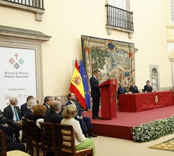 Desarrollo del acto de entrega de la V edición del Premio de Historia Órdenes Españolas, presidido por el Rey