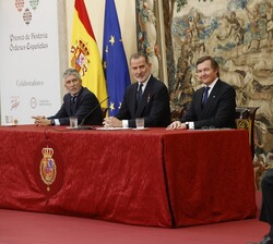 El Rey durante su intervención en la que felicitó al profesor Giovanni Muto