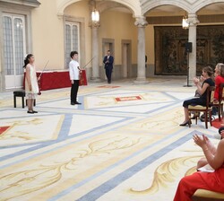 Actuación musical a cargo de Youlan Lin, Alexander Eorkhin y Leonard Erokhin, alumnos de la Escuela Superior de Música Reina Sofía