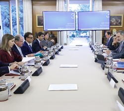 Desarrollo de la reunión de la Comisión Delegada de la Fundación Princesa de Girona presidida por Sus Majestades los Reyes