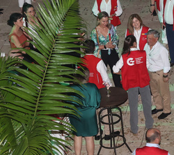 Vista general de patio del centro durante el encuentro de Doña Letizia con miembros de la representación de la colectividad española vinculada a la Co