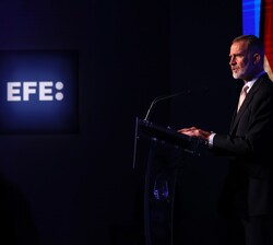 Don Felipe dirigió unas palabras a los asistentes
