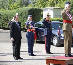 Honores de ordenanza a Su Majestad el Rey