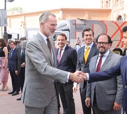 Su Majestad el Rey recibido por el director gerente del Centro de Asuntos Taurinos de la Comunidad de Madrid, Miguel Abellán