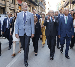 Su Majestad el Rey junto a los presidentes de Italia y Portugal recorren el centro de Palermo