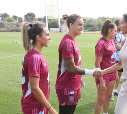 Doña Letizia saludó a las integrantes de la selección nacional femenina de fútbol que participara en la Copa Mundial Femenina de la FIFA Australia &am
