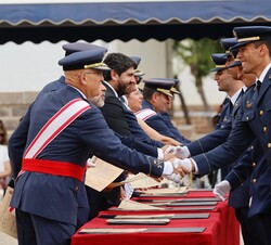 Entrega de Reales Despachos al resto de tenientes por las autoridades designadas