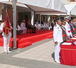Su Majestad el Rey durante la entrega de los Reales Despachos
