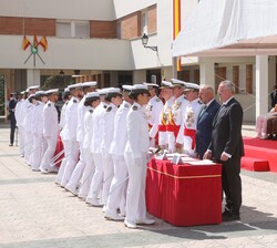Su Majestad el Rey presencia la entrega de los Reales Despachos en la Academia Central de la Defensa