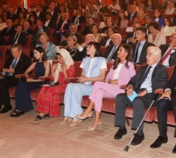 Doña Letizia en la primera fila de asientos del Auditorio del CSIC