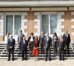 Su Majestad el Rey junto a los presidentes de las Cámaras Europeas