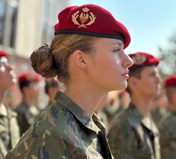 Su Alteza Real la Princesa de Asturias tras recibir la boina “Grancé”