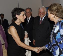Su Majestad la Reina Doña Sofía recibe el saludo de los miembros del Comité ejecutivo de la FEBA